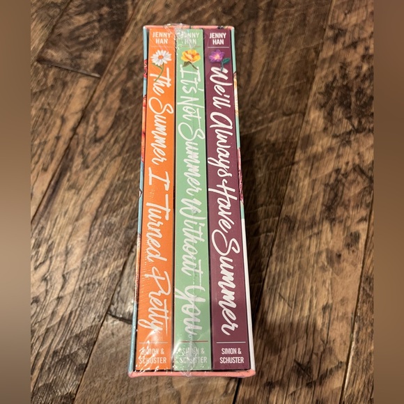 The Complete Summer I Turned Pretty Trilogy (Boxed Set) - Picture 3 of 5